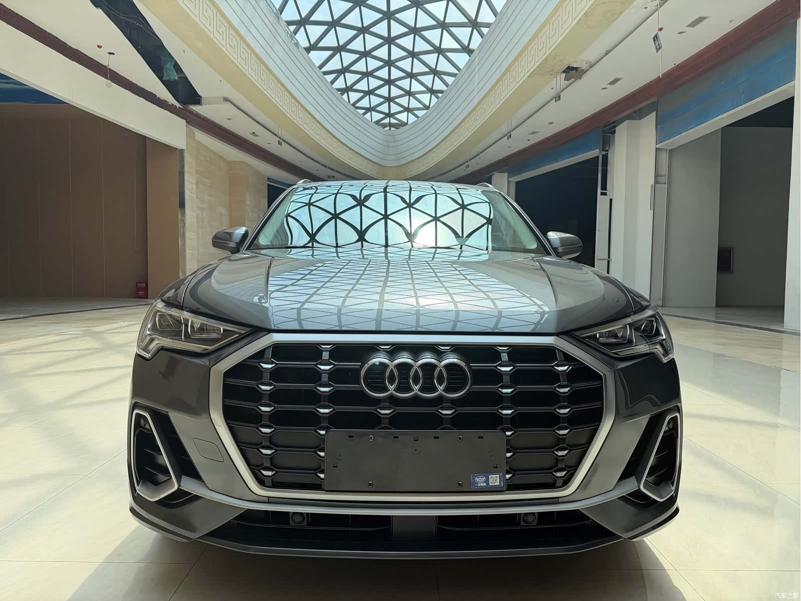 Audi Q3, 2023 2