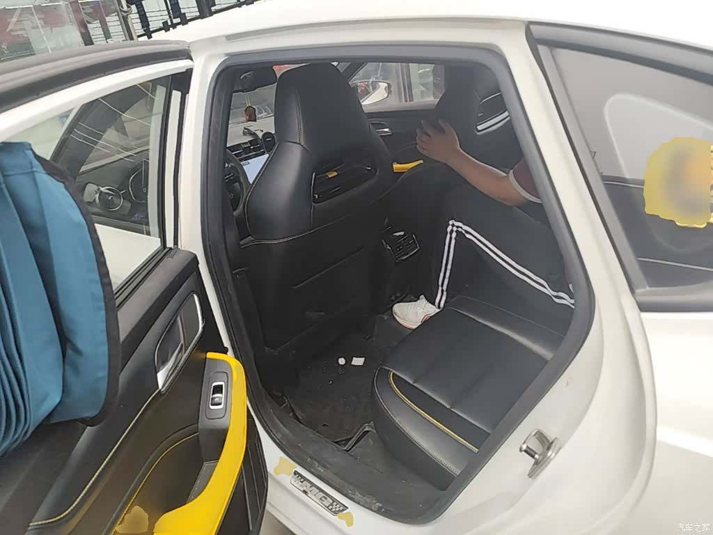 MG 6, 2021 14