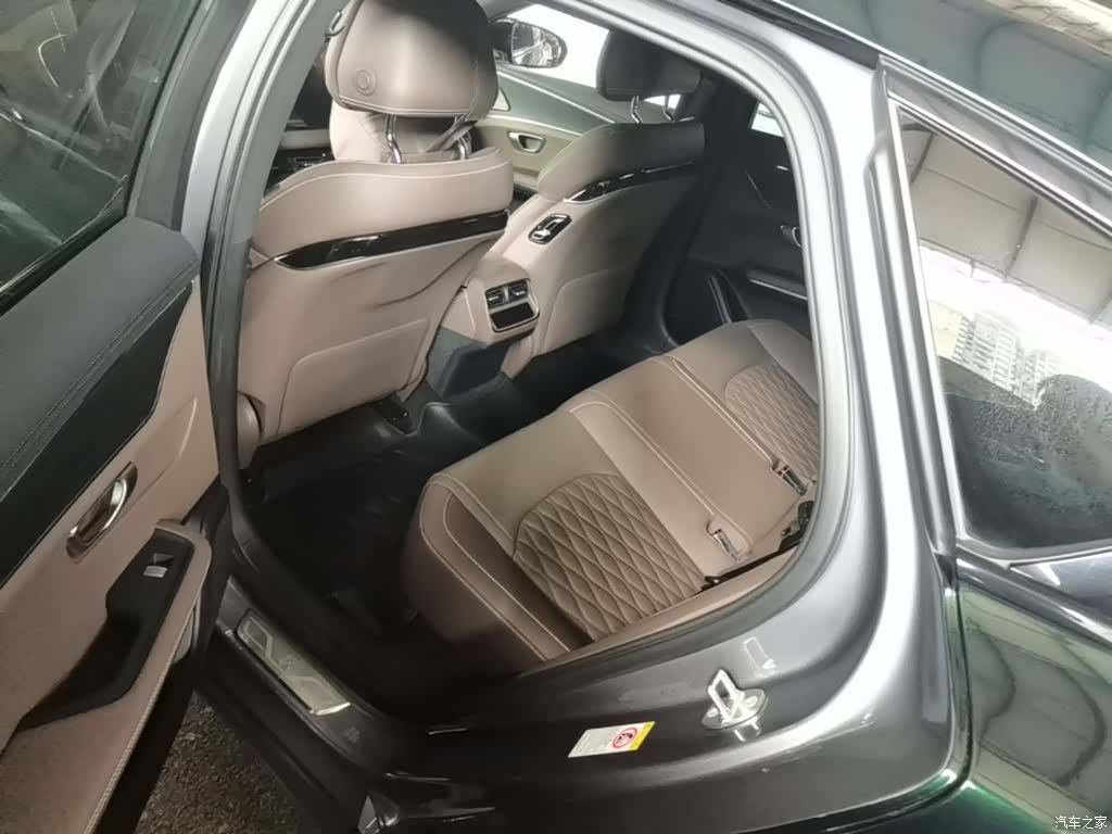 BYD Han, 2022 17
