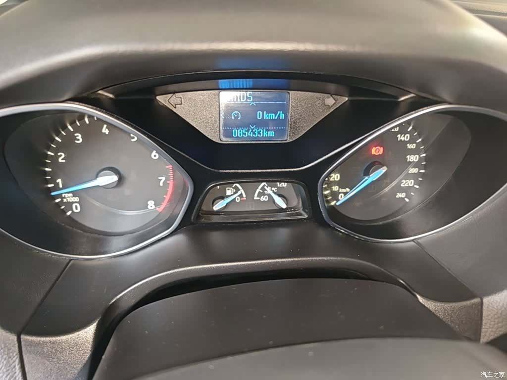 Ford Focus, 2016 12