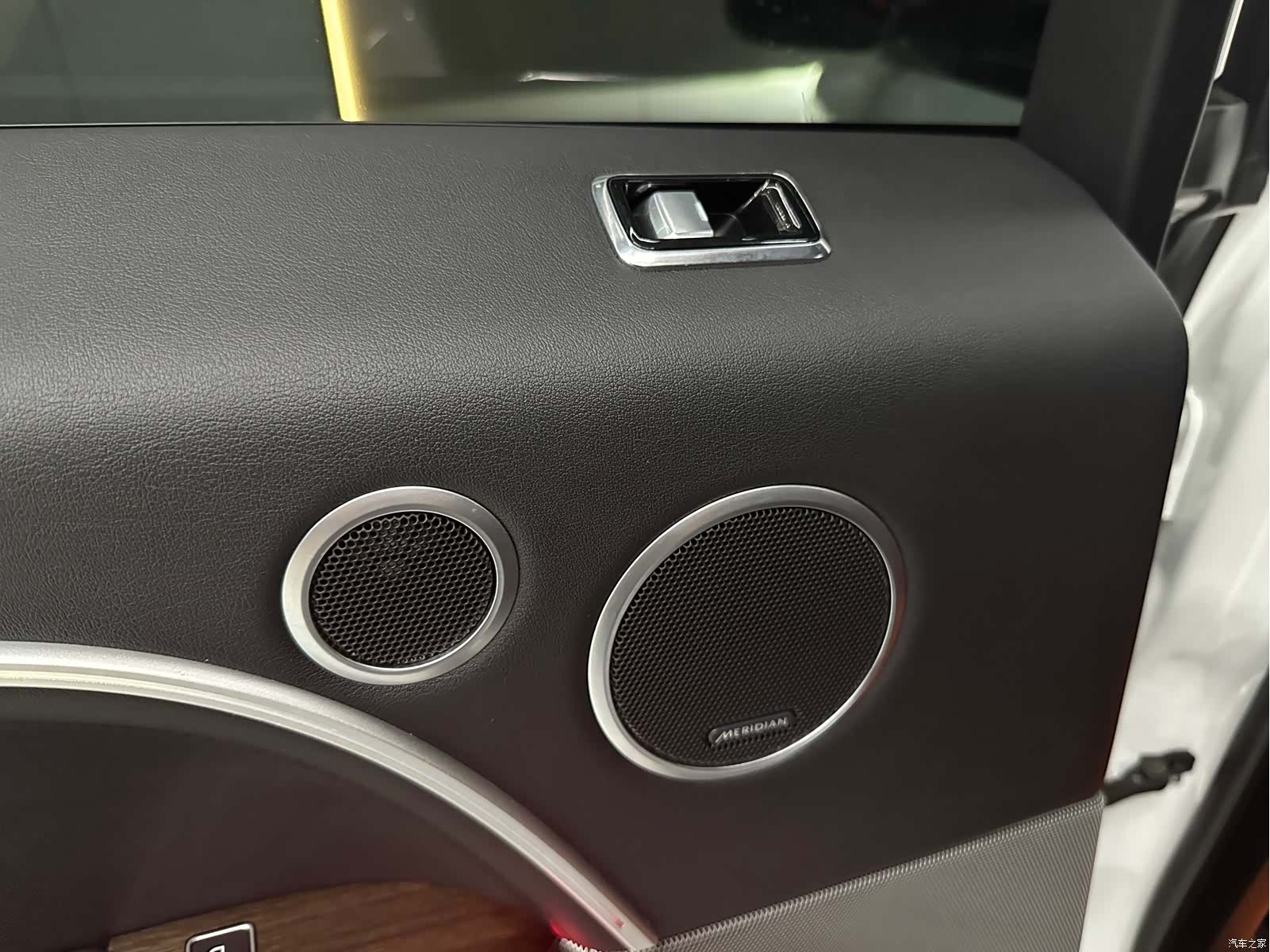 Land Rover Range Rover, 2019 16