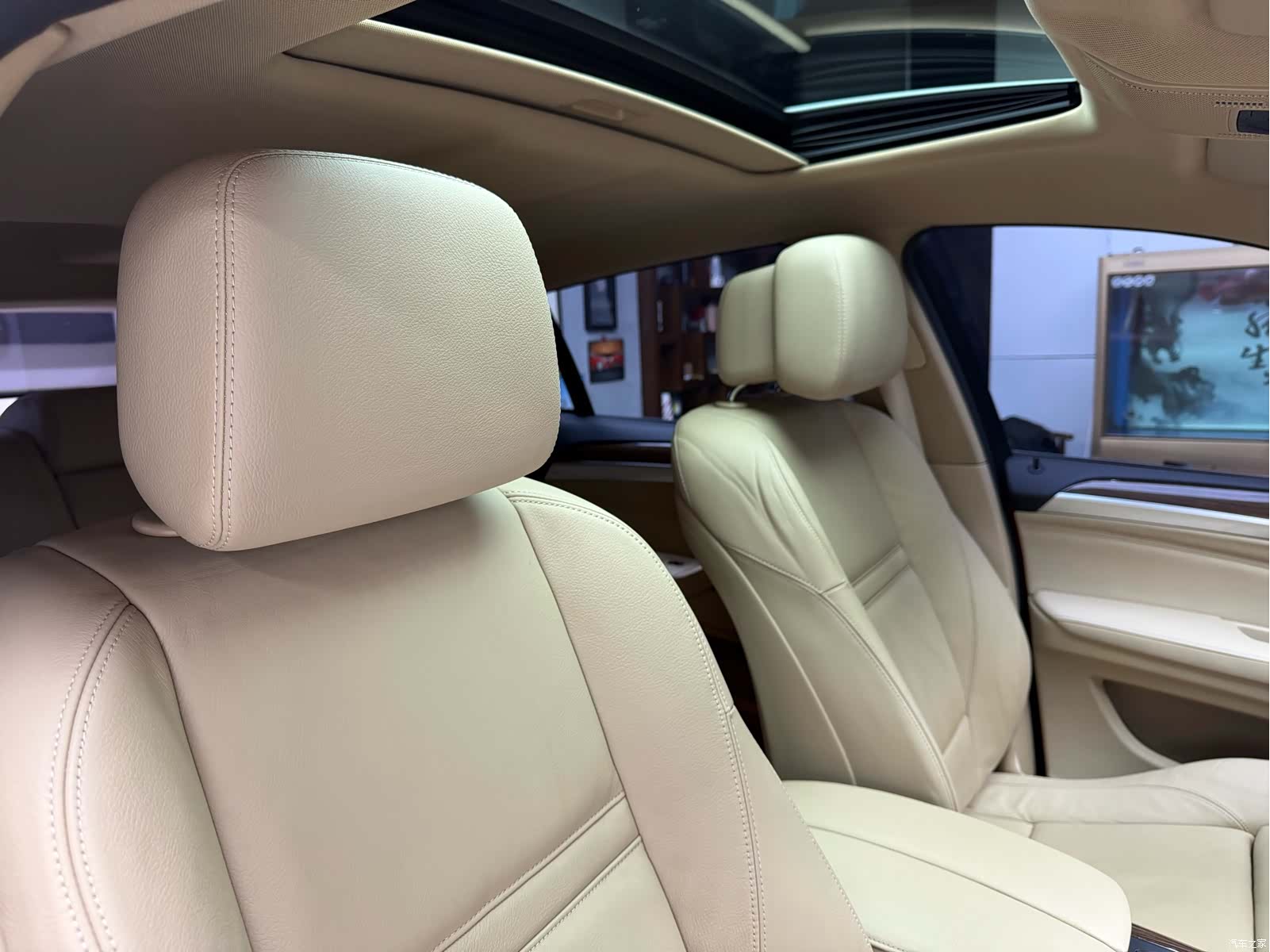 BMW X6, 2012 36