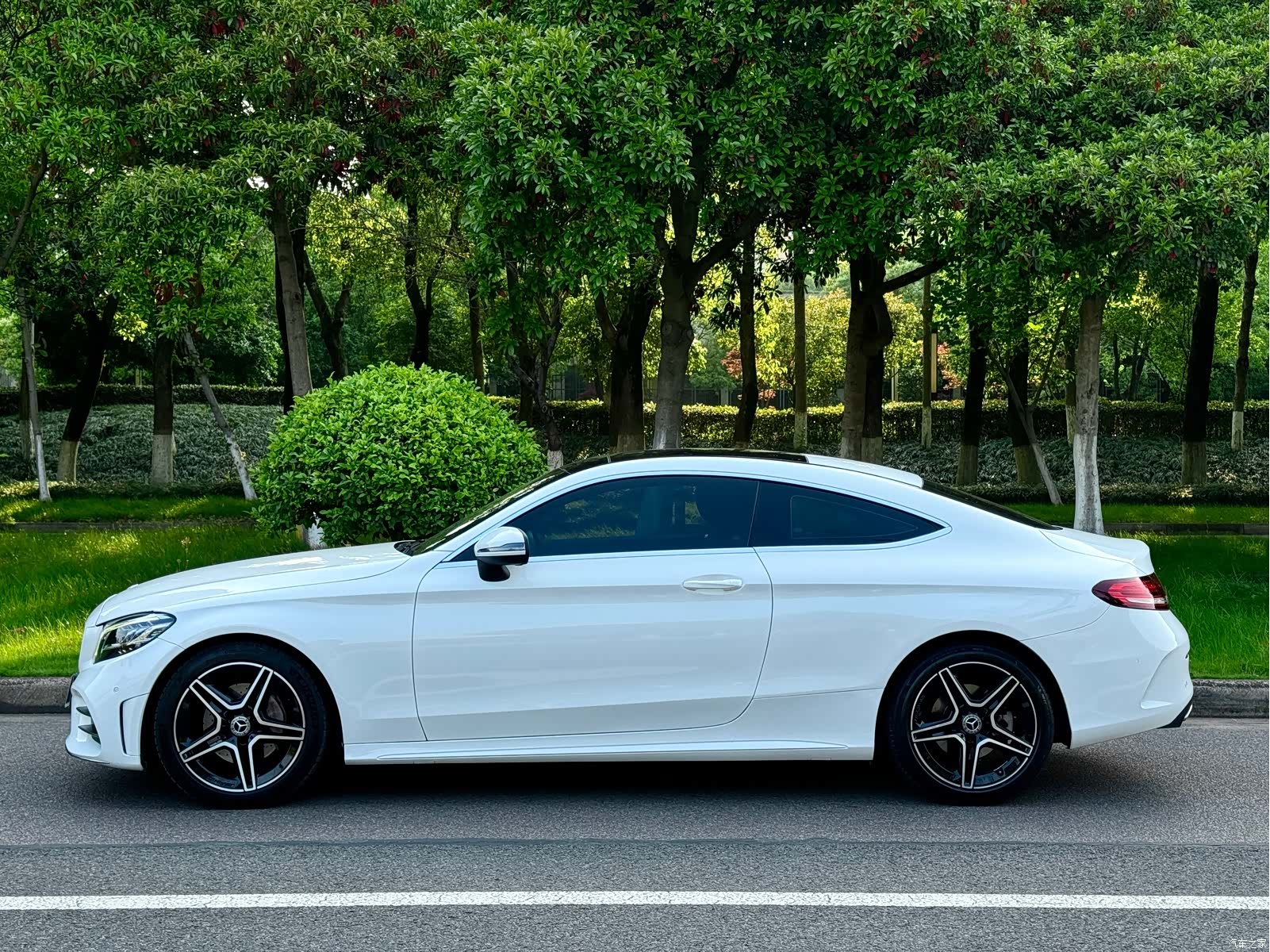 Mercedes-Benz C-Class, 2019 3