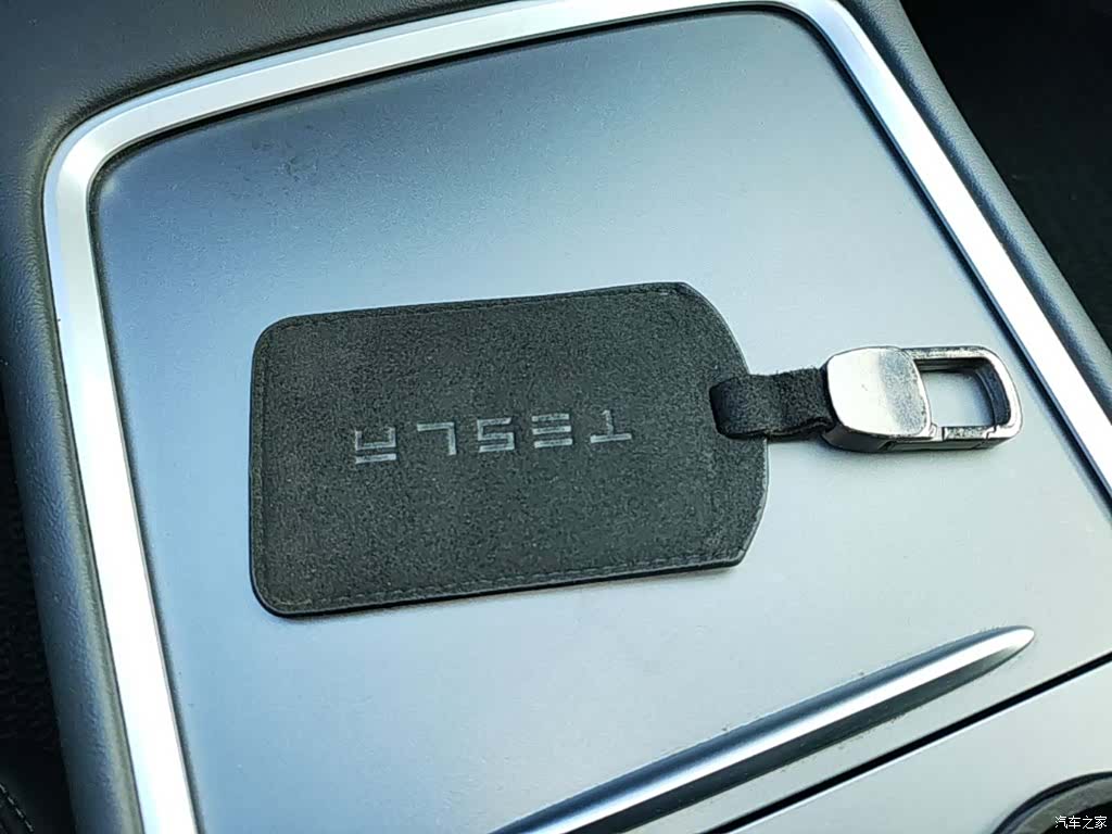 Tesla Model Y, 2021 17