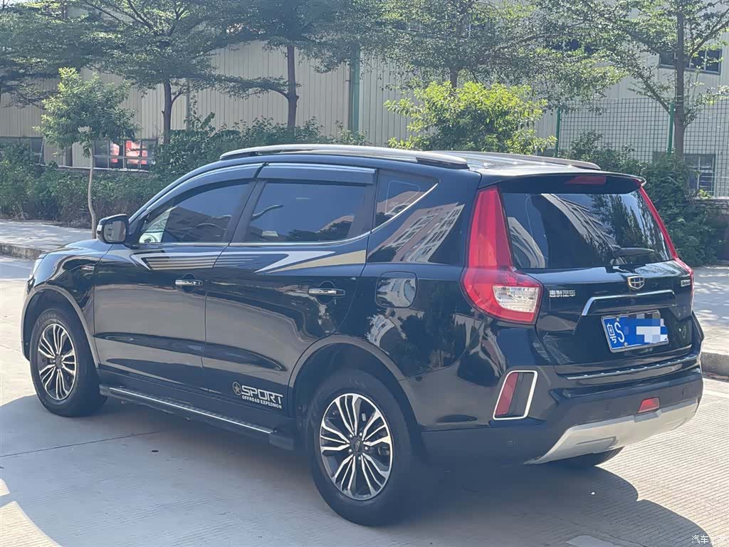 Geely X6, 2016 4