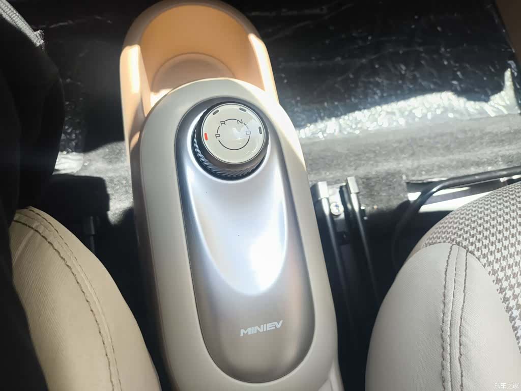 Wuling MINIEV, 2025 7