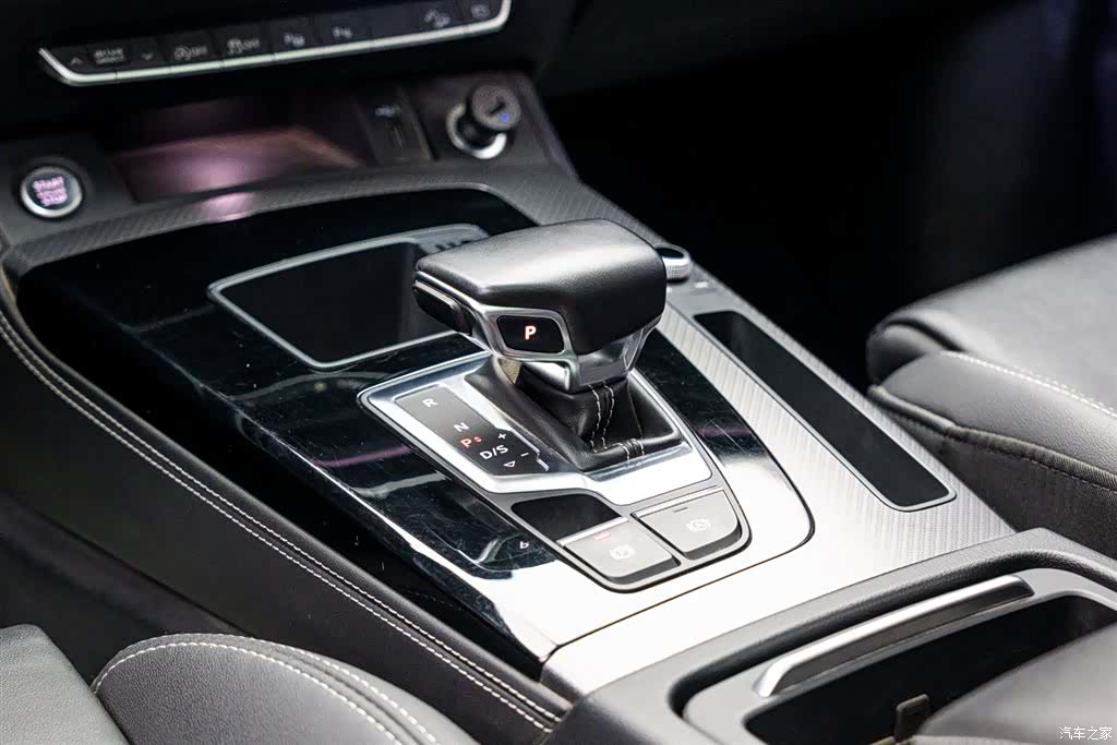 Audi Q5L, 2023 14