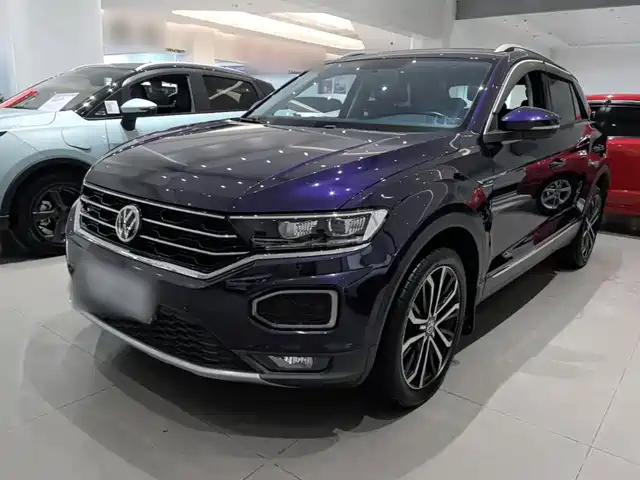 Volkswagen T-ROC 2019 — купить из Китая под заказ