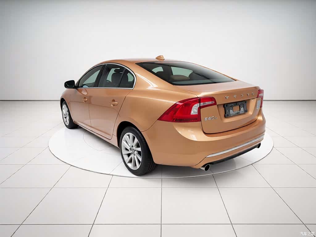 Volvo S60, 2014 все фото