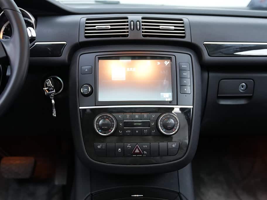 Mercedes-Benz R-class