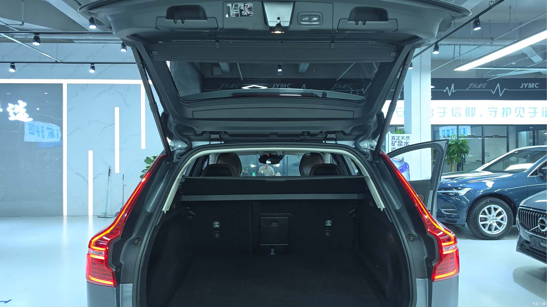 Volvo XC60, 2019 10