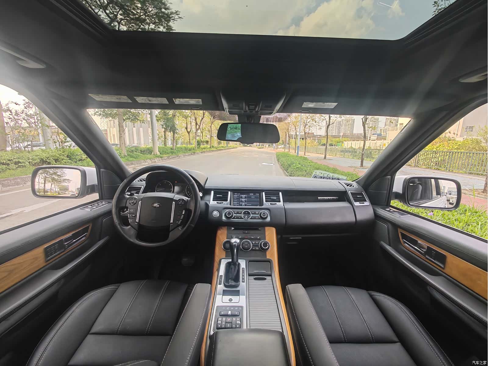 Land Rover Range Rover, 2011 10
