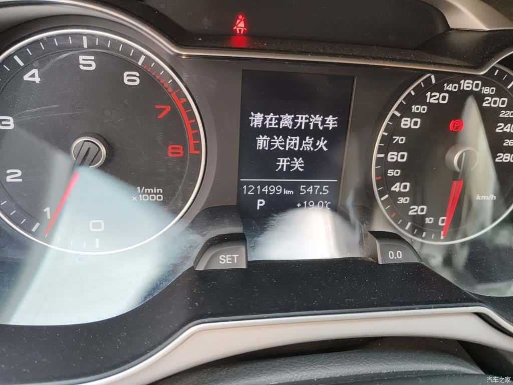 Audi A4L, 2015 все фото