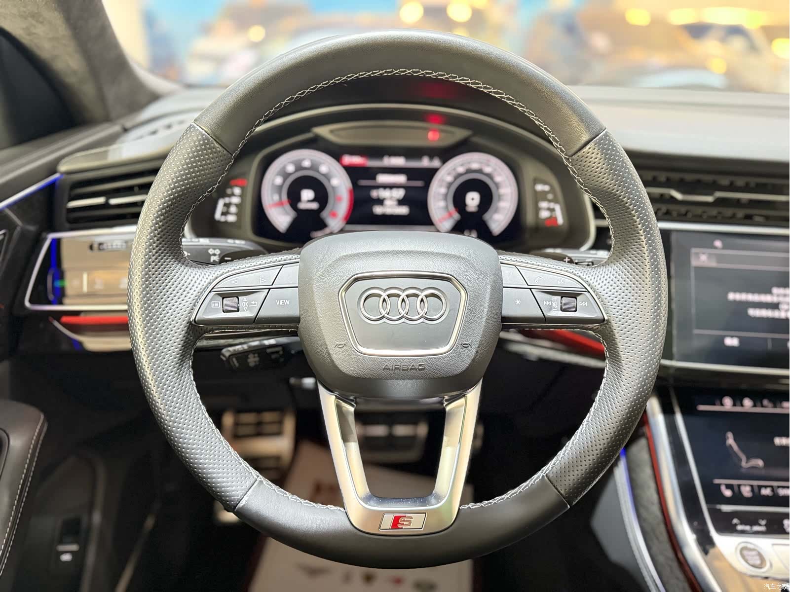 Audi Q8, 2023 8