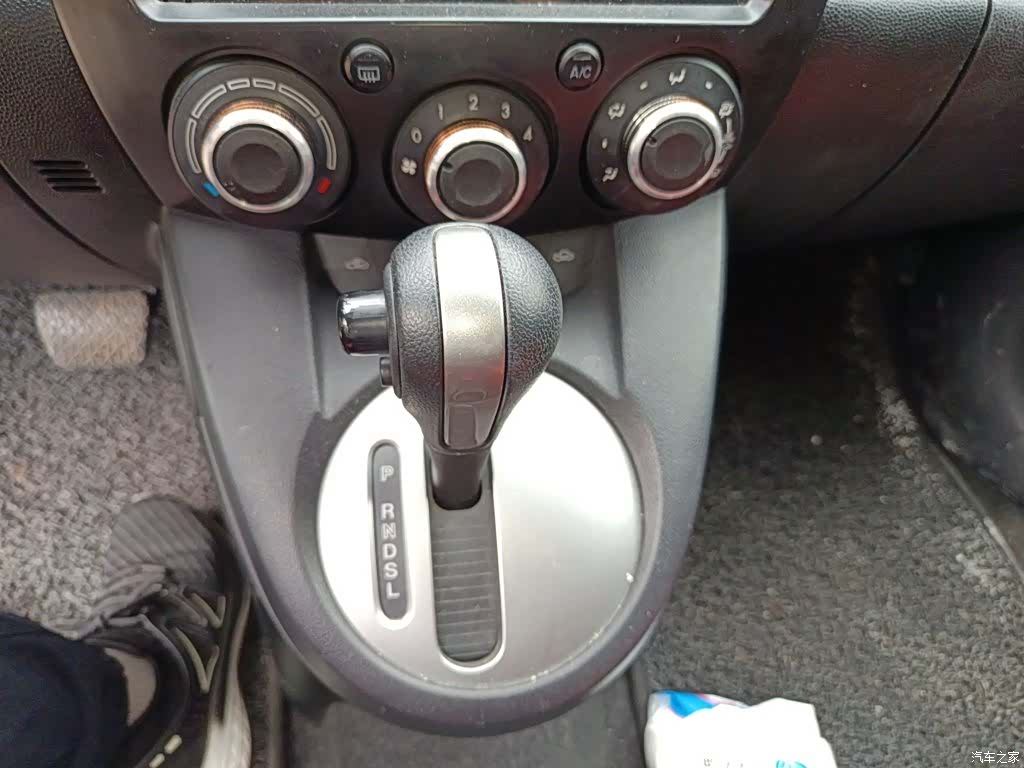 Mazda 2, 2014 14