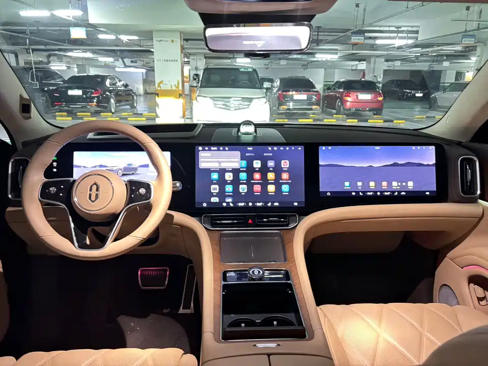 AITO Ask the world M9