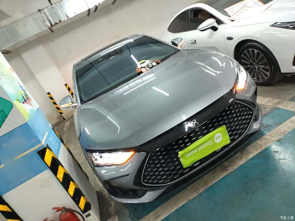 BYD Han, 2022 22