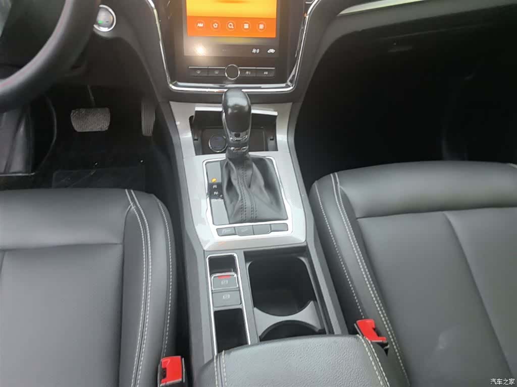 Roewe RX5, 2019 14