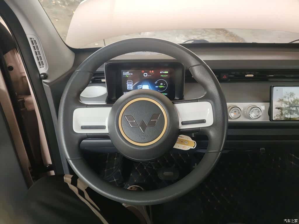 Wuling MINIEV, 2023 11