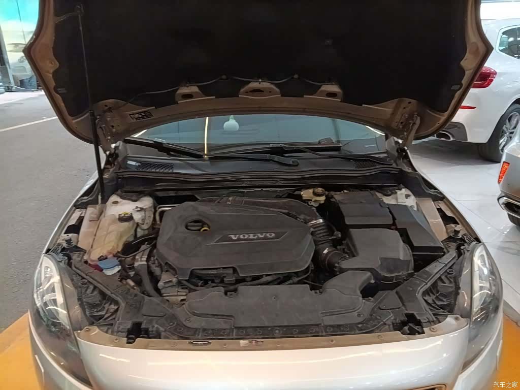 Volvo V40, 2016 10