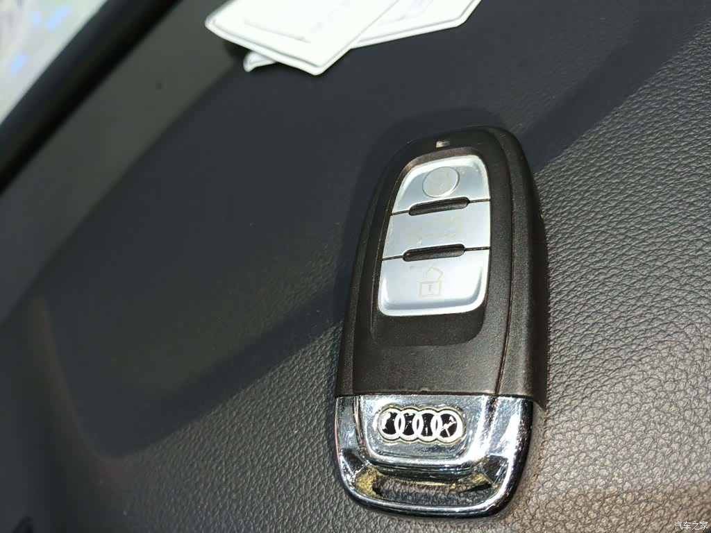 Audi Q2L, 2019 17