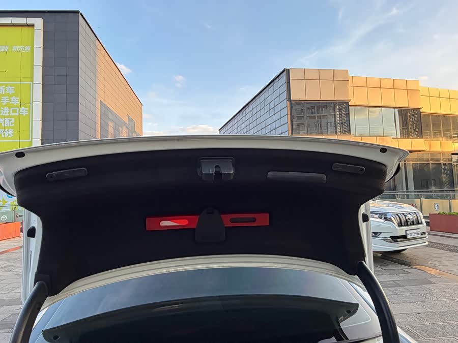 Audi A4L 2022, фото 40