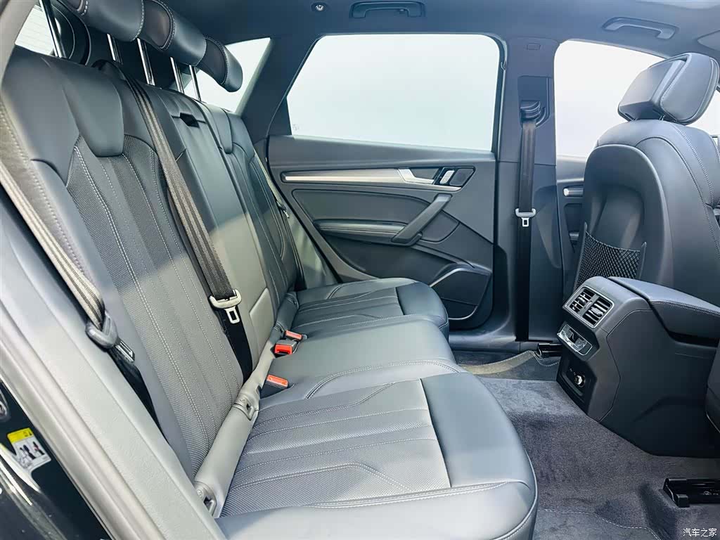 Audi Q5L, 2022 8