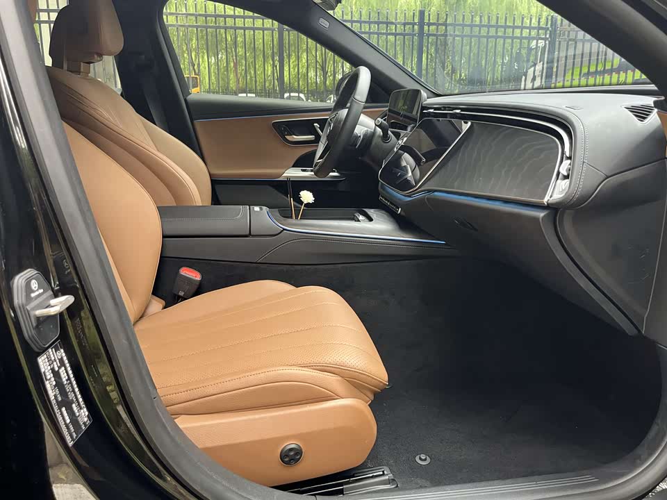 Mercedes-Benz E-class Mercedes-Benz E-class