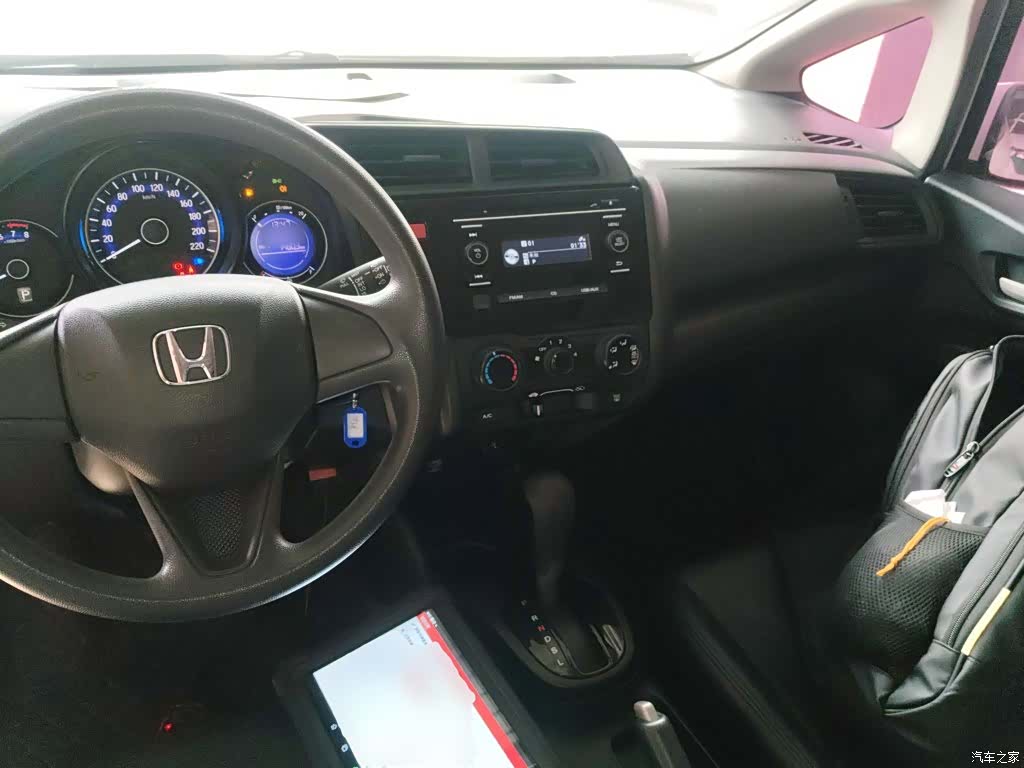 Honda Fit, 2017 6