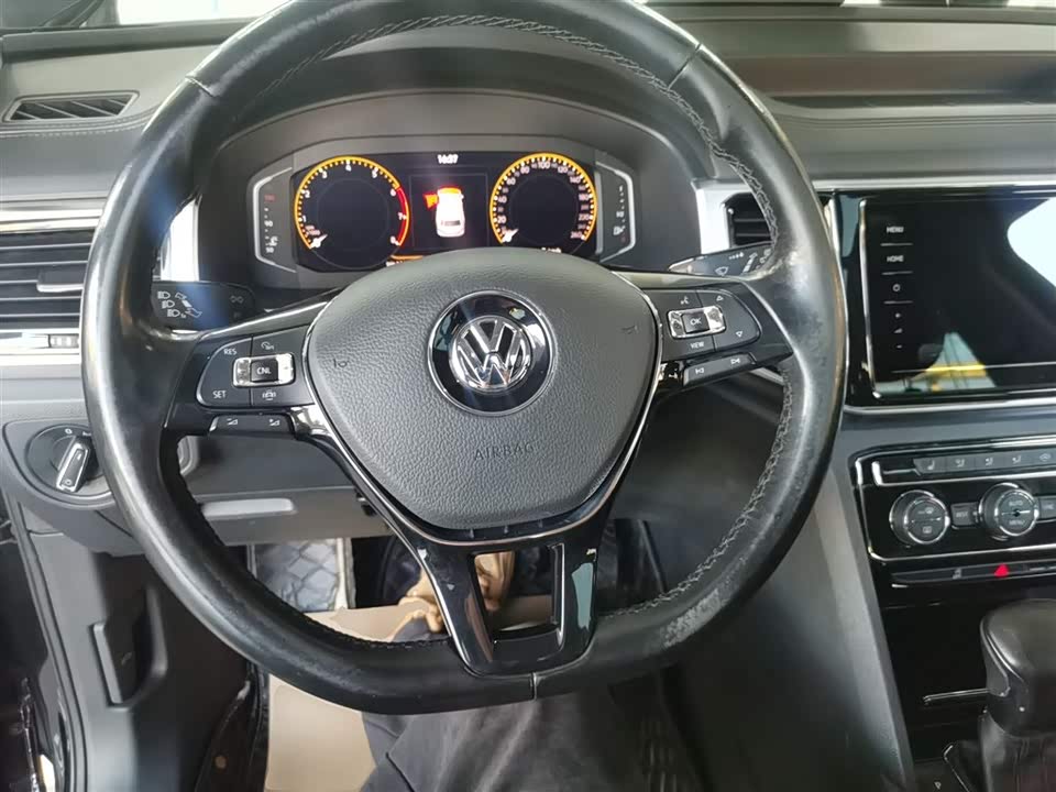 Volkswagen Tourang