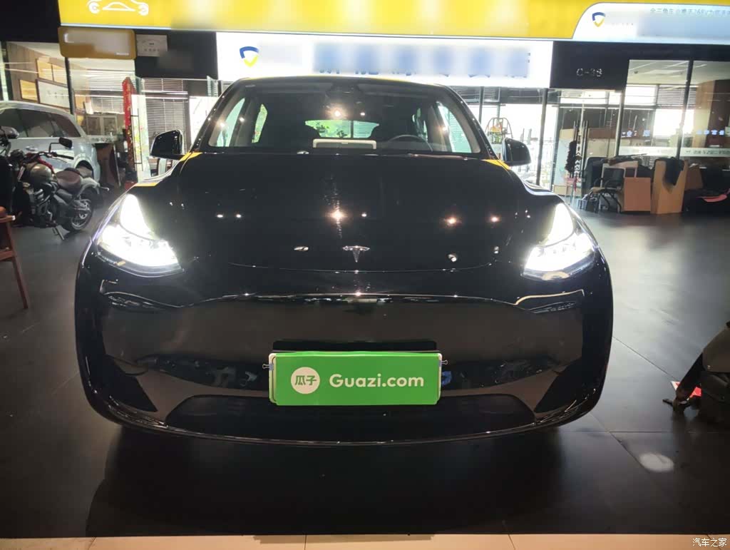 Tesla Model Y, 2024 3
