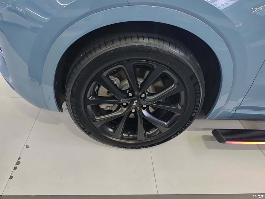 Li Auto ONE, 2022 25