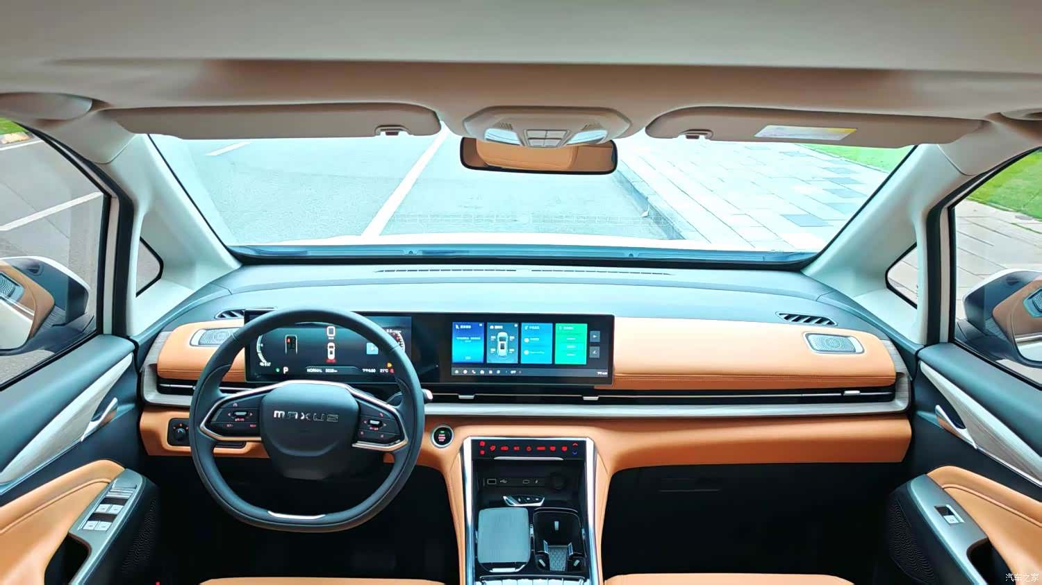 Maxus G50, 2025 4
