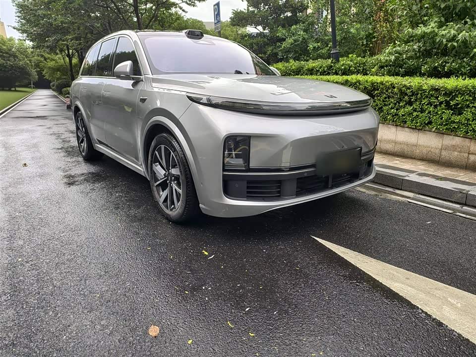 Li Auto Ideal L8