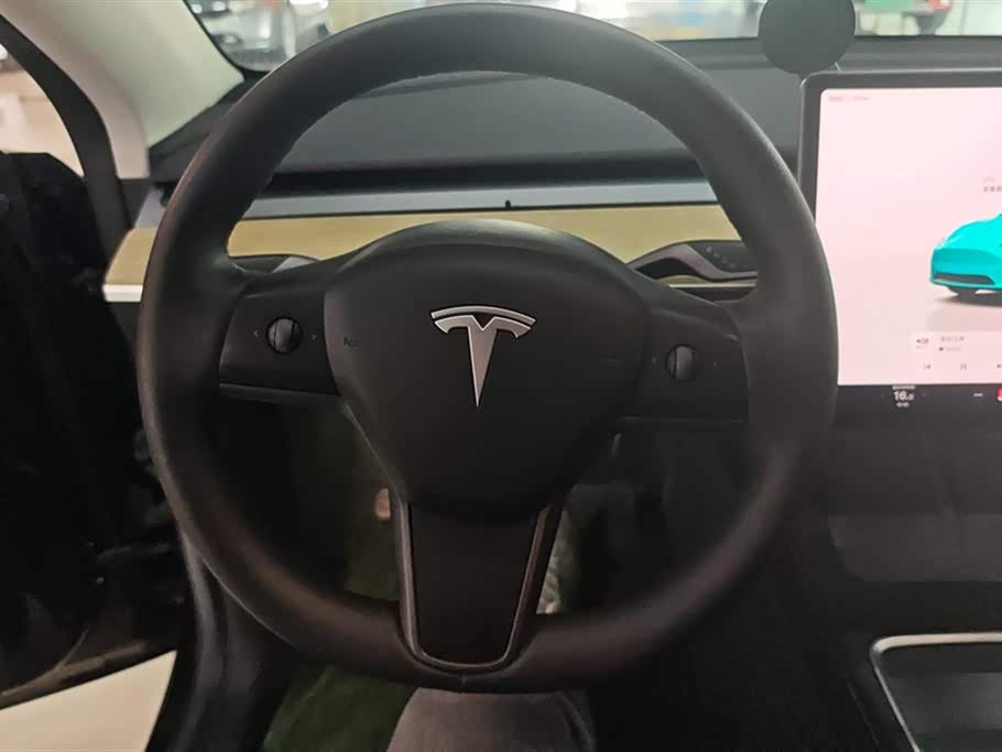 Tesla Model Y Tesla Model Y