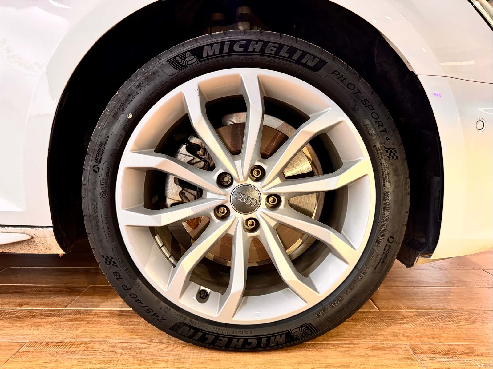 Audi A4L, 2019 20