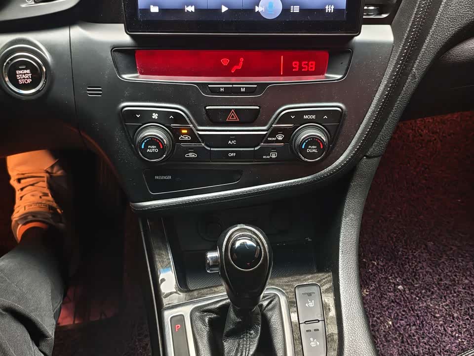 Kia K5 Kia K5
