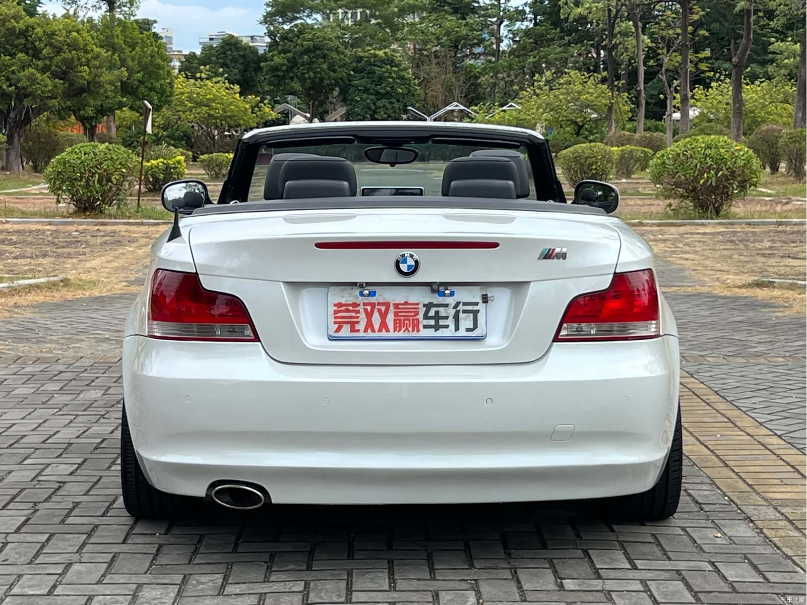 BMW 1 Series, 2011 13