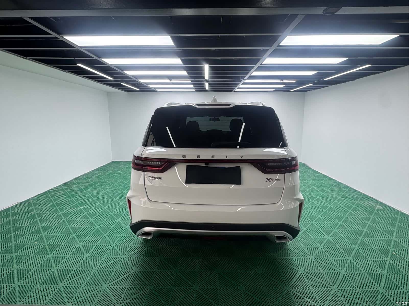 Geely X6, 2022 все фото