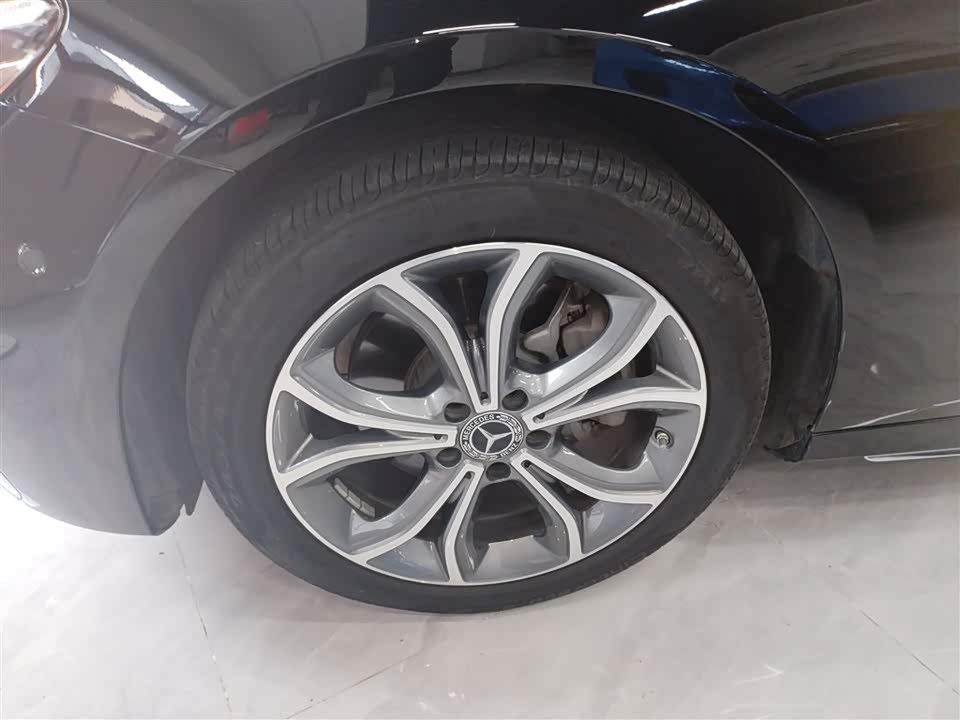 Mercedes-Benz E-class Mercedes-Benz E-class