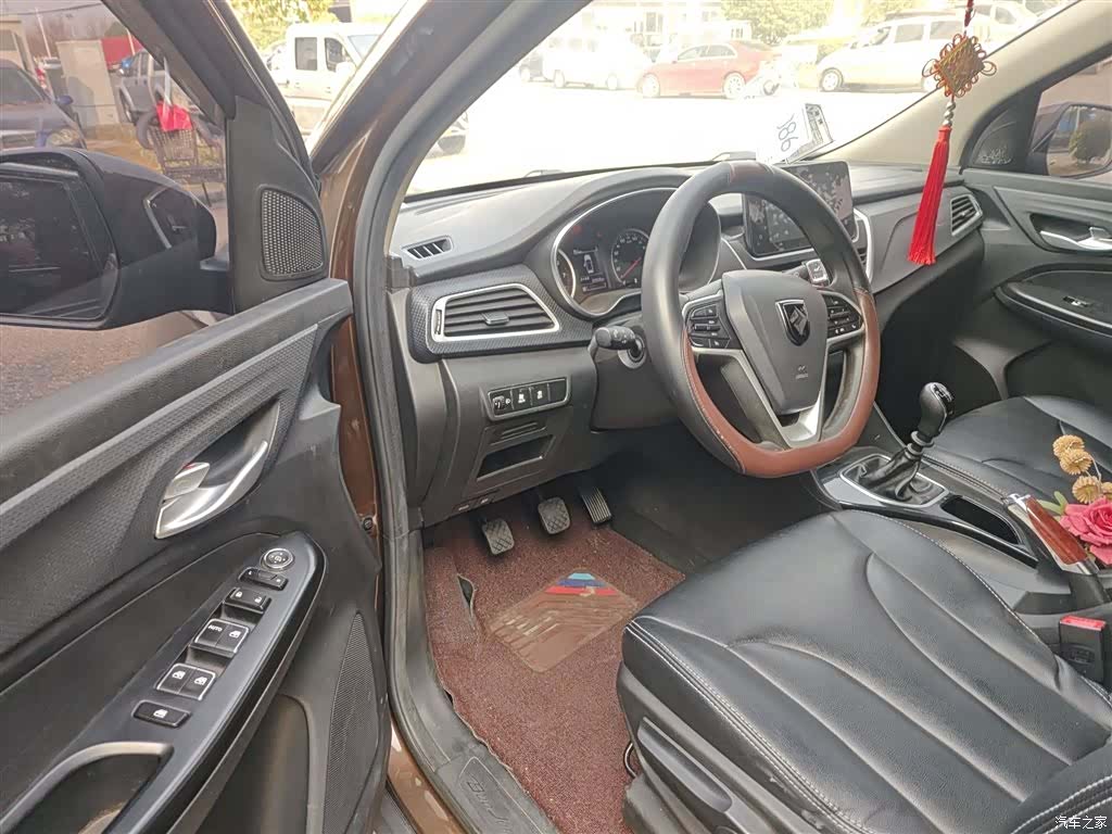 Wuling 730, 2019 16