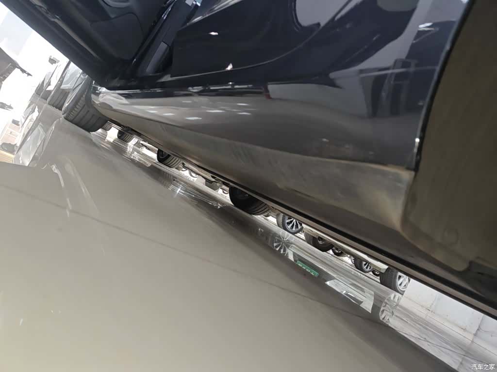 Tesla Model 3, 2025 22