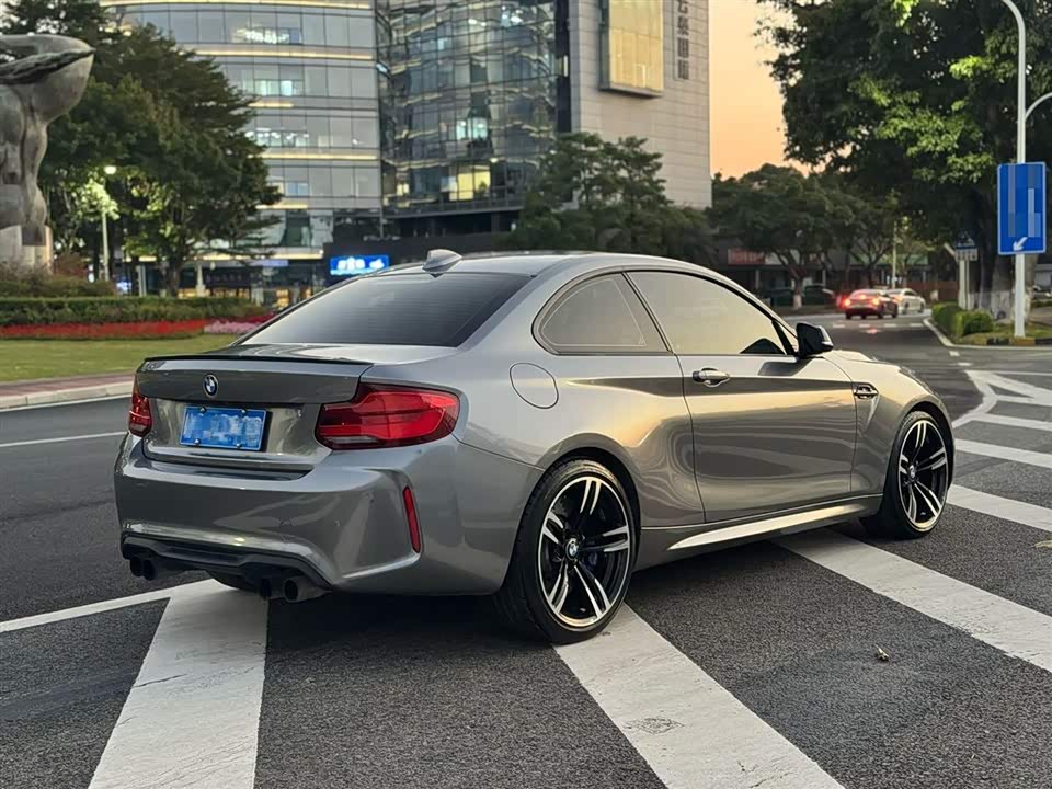 BMW M2
