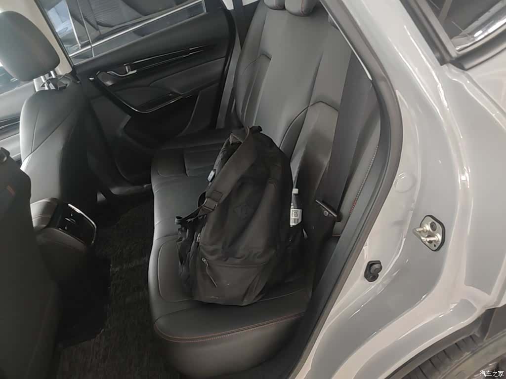 DongFeng AX7, 2023 15
