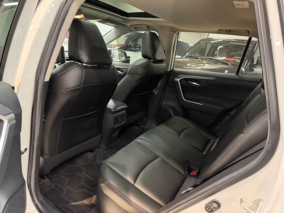 Toyota RAV4 Rongfang