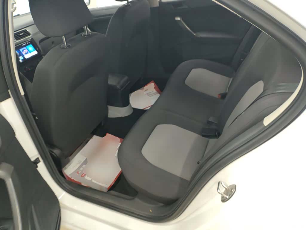Skoda Rapid, 2018 17