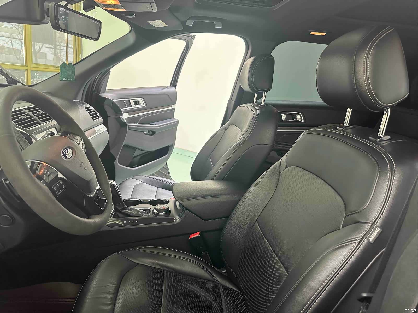 Ford Explorer, 2017 8