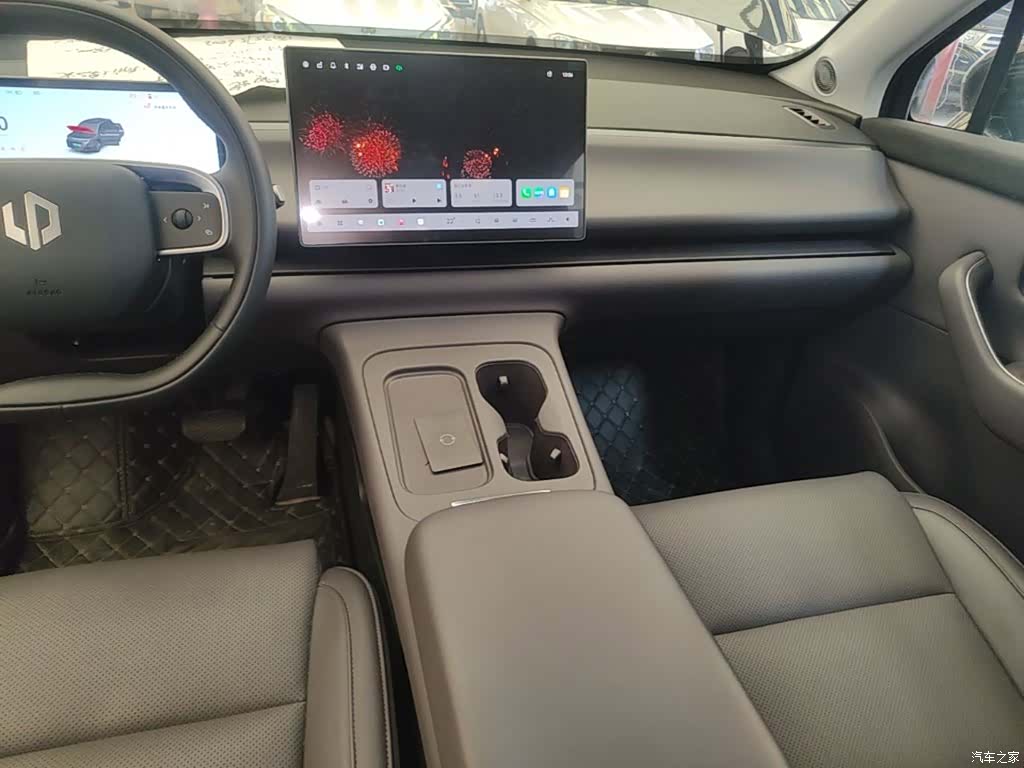 Leapmotor C10, 2025 13
