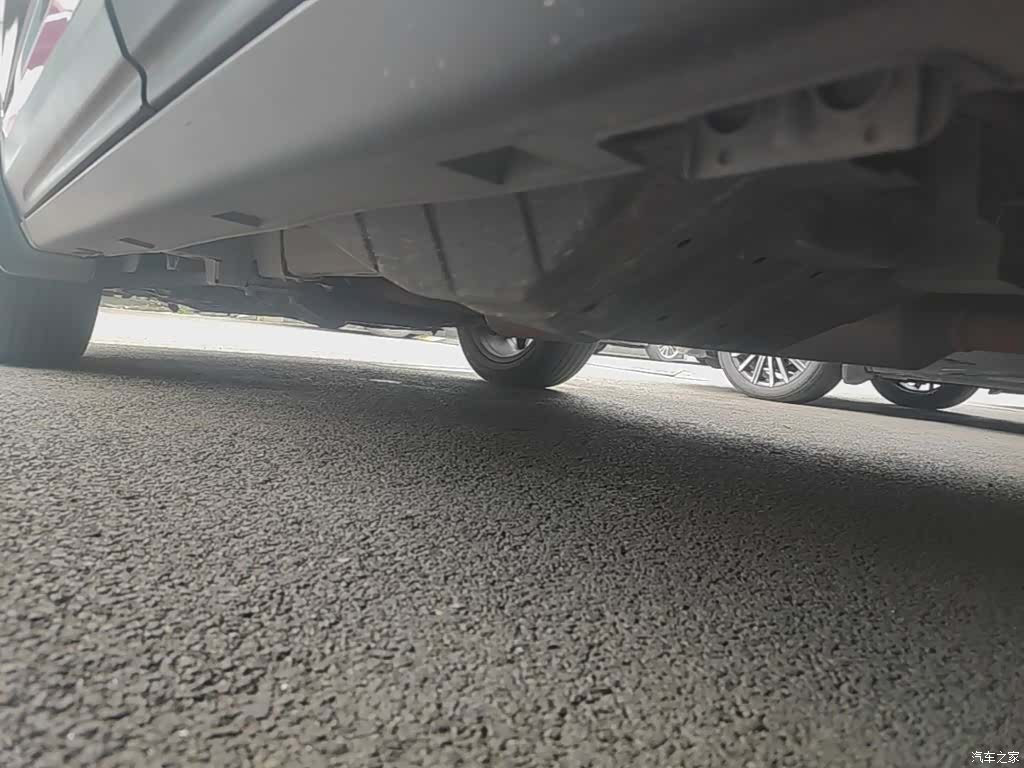 DongFeng AX7, 2023 18