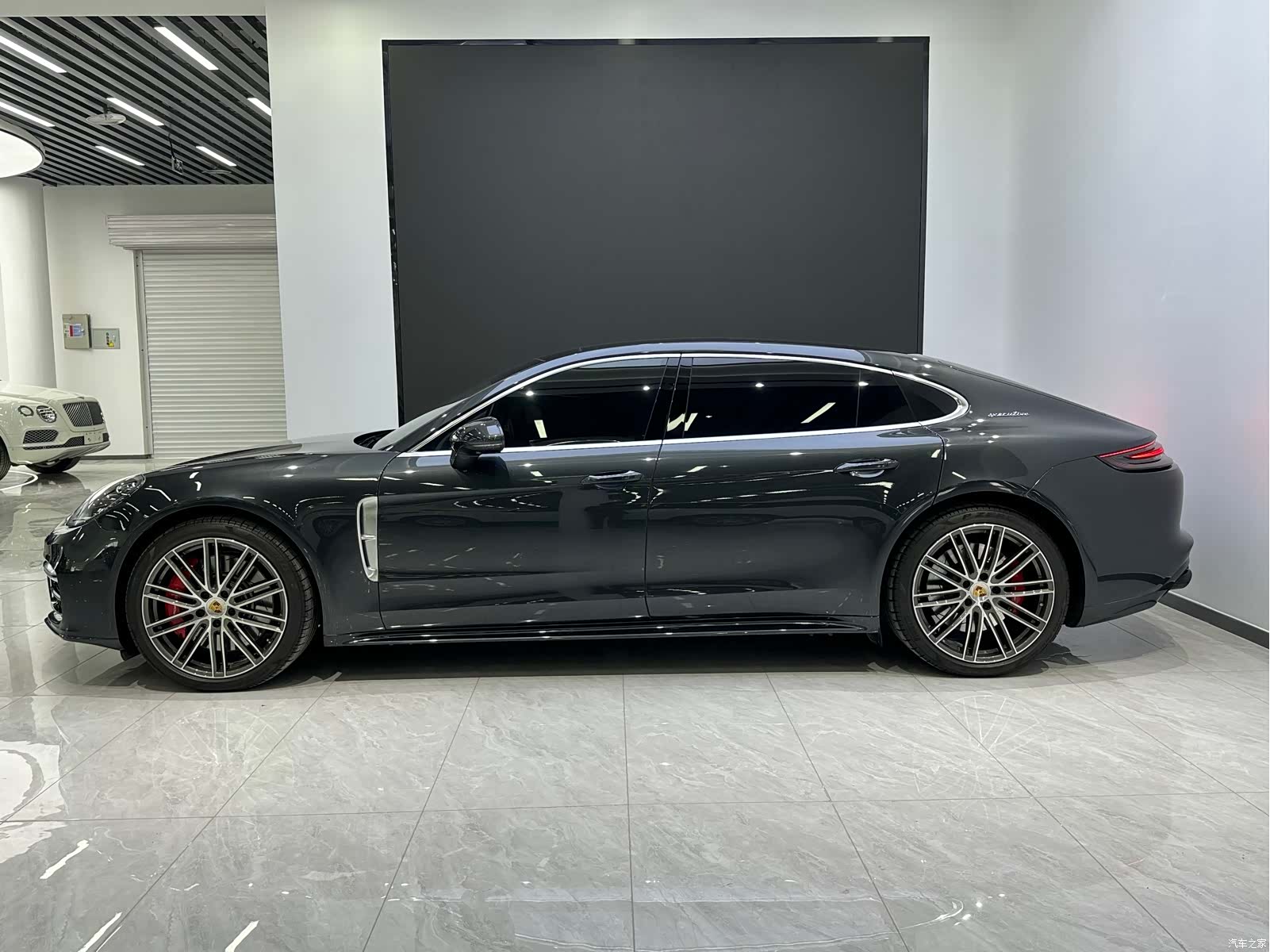 Porsche Panamera, 2020 4